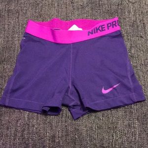 Pre-💓ed Nike Pro short ✨Like New ✨
